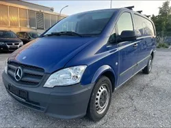 Blau Gebraucht 2014 Mercedes Vito Van / Kleinbus | 6.990 €