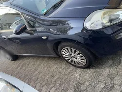 Schwarz Gebraucht 2011 Fiat Punto Kleinwagen | 1.650 € (Fairer Preis)
