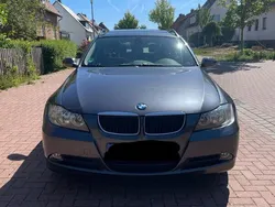 Grau Gebraucht 2008 BMW 320 Kombi | 2.200 € (Superpreis)