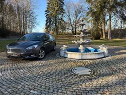 Grau Gebraucht 2018 Ford Focus Titanium Limousine | 8.490 € (Guter Preis)