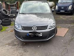 Grau Gebraucht 2012 VW Sharan Comfortline Van / Kleinbus | 7.200 € (Superpreis)
