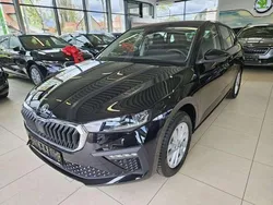 Schwarz Neu 2025 Skoda Scala Selection Kleinwagen | 21.777 € (Guter Preis)