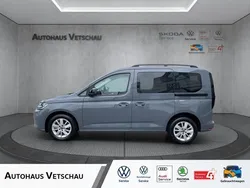 Pure grey (grau) Gebraucht 2023 VW Caddy Life Van / Kleinbus | 31.990 € (Fairer Preis)