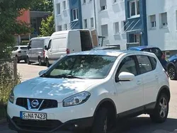 Weiß Gebraucht 2013 Nissan Qashqai SUV | 6.899 € (Fairer Preis)