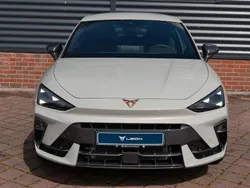 Grau Neu 2025 Cupra Leon VZ Limousine | 43.676 € (Fairer Preis)