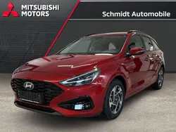 Ultimate red (rot) Neu 2025 Hyundai i30 Advantage Kombi | 22.680 € (Guter Preis)