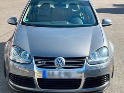 Grau Gebraucht 2006 VW Golf V R Limousine | 18.000 €