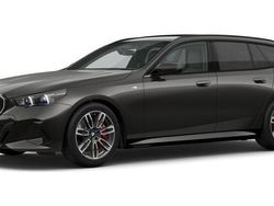 Grau Neu 2025 BMW 540 M Sport Kombi | 83.313 € (Etwas zu teuer)