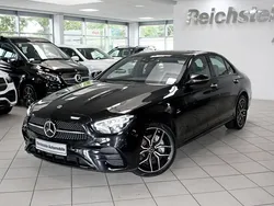 Obsidianschwarz (metallic) Gebraucht 2022 Mercedes E300 AMG Limousine | 41.979 € (Fairer Preis)