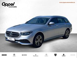 Hightechsilber metallic Gebraucht 2022 Mercedes E220 Avantgarde Limousine | 38.490 € (Guter Preis)