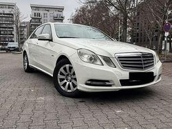Gebraucht 2011 Mercedes E200 Limousine | 5.150 € (Fairer Preis)