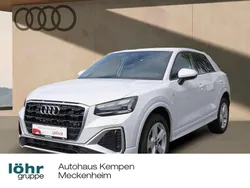 Gletscherweiß metallic Gebraucht 2025 Audi Q2 S-Line SUV | 32.980 € (Fairer Preis)