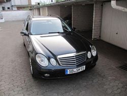 Blau Gebraucht 2007 Mercedes E220 Avantgarde Kombi | 4.300 € (Fairer Preis)