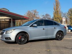 Blau Gebraucht 2010 Chevrolet Cruze Limousine | 2.500 €