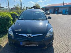 Andere farben Gebraucht 2014 Hyundai i30 Kleinwagen | 4.100 €