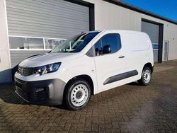 Weiß Gebraucht 2023 Peugeot Partner Van | 22.440 € (Fairer Preis)
