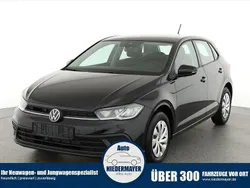 Deep black perleffekt Gebraucht 2024 VW Polo Life Kleinwagen | 21.075 € (Fairer Preis)