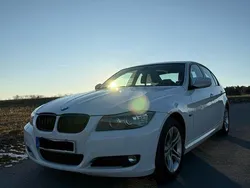 Weiß Gebraucht 2010 BMW 318 Limousine | 5.690 € (Fairer Preis)