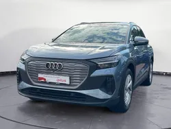 Geysirblau metallic Gebraucht 2022 Audi Q4 e-tron Ambiente SUV | 28.430 € (Guter Preis)