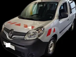 Silber Gebraucht 2016 Renault Kangoo Van / Kleinbus | 8.777 € (Fairer Preis)