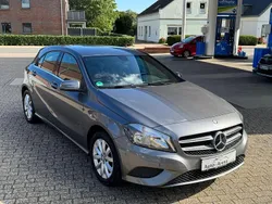 Grau Gebraucht 2012 Mercedes A180 Limousine | 9.499 € (Guter Preis)