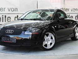 Schwarz Gebraucht 1998 Audi TT Roadster Ambiente Cabrio | 5.950 €
