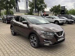 Braun Gebraucht 2019 Nissan Qashqai N-Connecta SUV | 16.760 € (Fairer Preis)