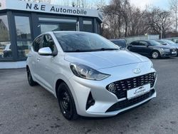 Silber Gebraucht 2021 Hyundai i10 Edition 30+ Kleinwagen | 11.490 € (Etwas zu teuer)