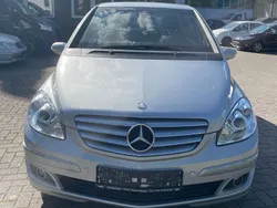 Silber Gebraucht 2007 Mercedes B180 Van / Kleinbus | 6.990 € (Fairer Preis)