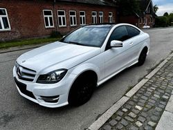 Weiß Gebraucht 2015 Mercedes C250 AMG Coupé | 11.899 € (Superpreis)