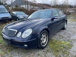Blau Gebraucht 2005 Mercedes E200 Limousine | 2.000 € (Superpreis)