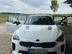 Weiß Gebraucht 2018 Kia Stinger 2 Limousine | 28.900 € (Fairer Preis)