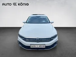 Weiß Gebraucht 2020 VW Passat GTE Kombi | 23.790 € (Fairer Preis)