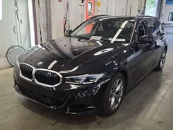 Saphirschwarz Gebraucht 2023 BMW 318 Kombi | 26.700 € (Guter Preis)