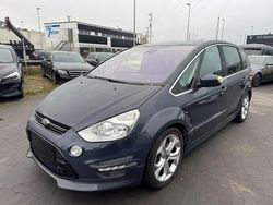 Grau Gebraucht 2011 Ford S-MAX Titanium S Van / Kleinbus | 8.400 € (Fairer Preis)