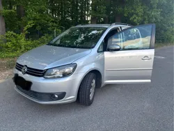 Silber Gebraucht 2010 VW Touran Comfortline Van / Kleinbus | 6.000 € (Fairer Preis)