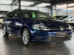 Blau Gebraucht 2017 VW Golf VII Trendline Kombi | 13.490 € (Guter Preis)