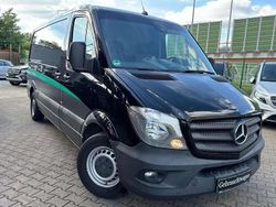 Obsidianschwarz metallic Gebraucht 2016 Mercedes 316 Van | 24.900 € (Teuer)