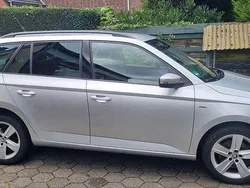 Silber Gebraucht 2017 Skoda Fabia Ambition Kombi | 8.900 € (Fairer Preis)
