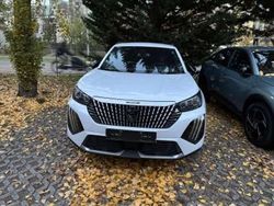 Violett okenit weiß (metallic) Gebraucht 2025 Peugeot 2008 Allure SUV | 23.380 € (Fairer Preis)