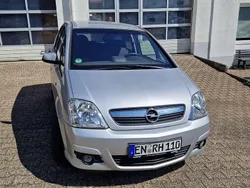Silber Gebraucht 2007 Opel Meriva Van / Kleinbus | 2.990 € (Fairer Preis)