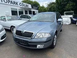 Grau Gebraucht 2005 Skoda Octavia Elegance Kombi | 4.699 € (Etwas zu teuer)