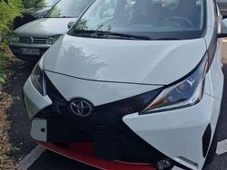 Weiß Gebraucht 2014 Toyota Aygo X-cite Kleinwagen | 6.999 € (Fairer Preis)