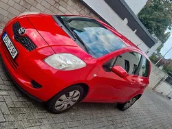 Rot Gebraucht 2006 Toyota Yaris Kleinwagen | 1.899 € (Teuer)