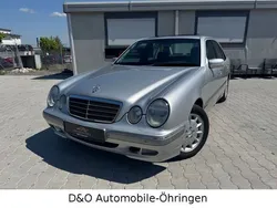 Mercedes E320