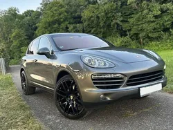 Grau Gebraucht 2012 Porsche Cayenne SUV | 22.999 € (Teuer)