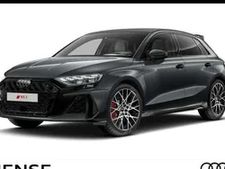 Grau Neu 2025 Audi RS3 Sportback Comfort Kleinwagen | 85.795 €