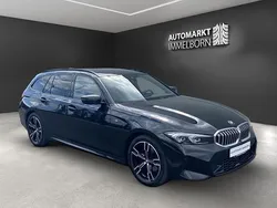 Black sapphire metallic (metallic) Gebraucht 2023 BMW 320 M Sport Kombi | 37.400 € (Fairer Preis)