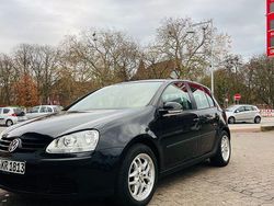 Schwarz Gebraucht 2005 VW Golf IV Comfortline Limousine | 3.900 € (Etwas zu teuer)