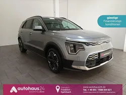 Grau Gebraucht 2023 Kia e-Niro Inspiration SUV | 27.220 € (Fairer Preis)
